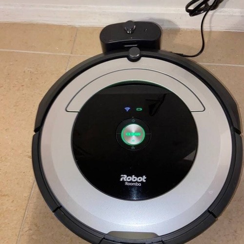 iRobot Roomba 690 Robot Vacuum-Wi-Fi Connectivity, Works with Alexa, Good for Pet Hair, Carpets, Hard Floors, Self-Charging 並行輸入品 iRobot Roomba 690 Vacuum Sale 2017 | The Strategist